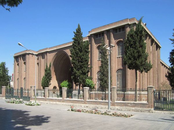 نماد موزه ملی ایران
