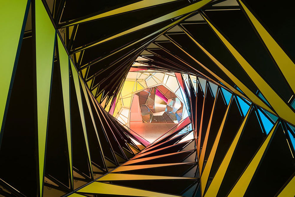2021_olafur-eliasson-the-living