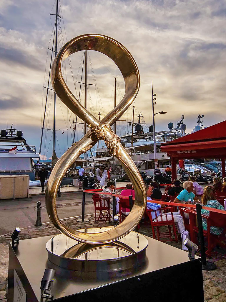 LORENZO-QUINN-SAINT-TROPEZ–2023-